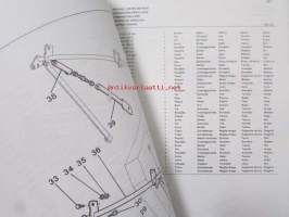 Massey Ferguson 240 Combine Parts book - Leikkuupuimurin varaosakirja, 5 kielen versio