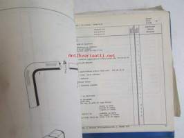 Hanomag Henschel, Engine Otto-Motor A 70, Ausgabe A 1972 -Varaosakirja, Katso tarkemmat moottori ja mallimerkinnät.