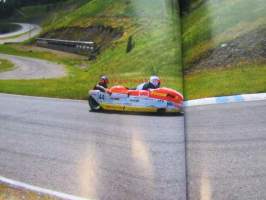 Vauhdin Maailma 2007 nr 9-10 -mm. Formuloissa tieto liikkuu laittomasti, Formula 1 GP:t Eurooppa, Iso-Britannia ja Unkari, Playboy ja Rättikauppias Flavio Briatore