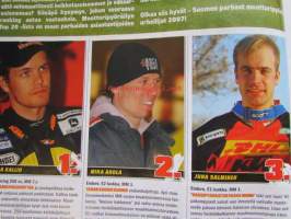 Vauhdin Maailma 2007 nr 14 -mm. Tarvitseeko nuori kuljettaja välttämättä managerin, Rallivideot VM tubeen, Legendaarinen Käärme Kustaa imi mehut
