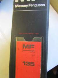 Massey-Ferguson MF 135 Parts Book -varaosaluettelo 4:llä eri kielellä.