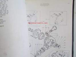 Massey-Ferguson MF 188 Parts Book -varaosaluettelo 4:llä eri kielellä.