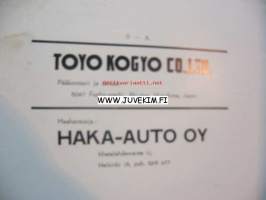 Mazda 323 -käyttöohjekirja