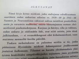 Kohtalojen tie (...teoksen tarkoituksena on palauttaa mieliin se tie, jonka pääasiassa Hyvinkään miehistä kokoonpannut joukko-osastot joutuivat kulkemaan....)