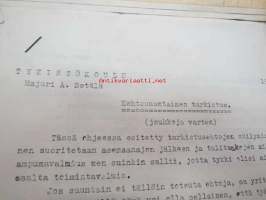 Erä korkeamman sotilaskoulutuksen harjoitustöitä ja luentoja yms.