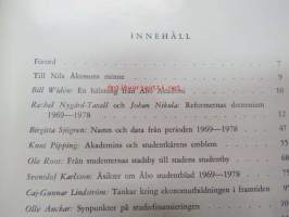 Åbo Akademis Studentkår 60 år / Vårdträdet VII