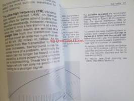 BMW 728i 732i 735i 745i Owner&#039;s handbook