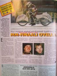 Vauhdin maailma 2001 nr 2 -mm. F1 ja raha, Ruotsin MM-rallin katsojaopas, Rallin-SM Arctic lapland rally, Ralli-MM Monte Carlo, Ralli-SM naiset ja nuoret Lahti,