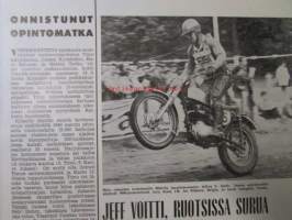 Moottoriurheilu 1964 nr 10 Moottoriurheilu 1964 nr 10 -mm. Veteraanimestarit, Jeff voitti ja Ruotsissa surua, Lähti taas pyörimään, Timon kolmas perättäinen:
