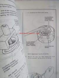 Honda Shop Manual L4 Automatic Transmission Maintenance and Repair 1987 - Korjauskäsikirja, katso kuvista tarkemmin muut tiedot ja sisällysluettelo