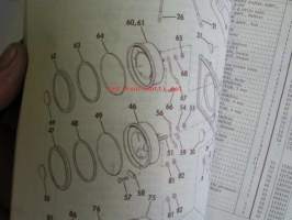 Evinrude 1969 Accessories Parts book (First in outboards), katso tarkemmat mallimerkinnät kuvista.